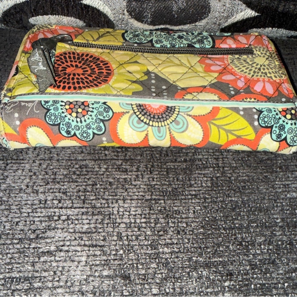 Vera Bradley Turn Lock Zip Around Wallet Quilted Floral - Picture 7 of 9